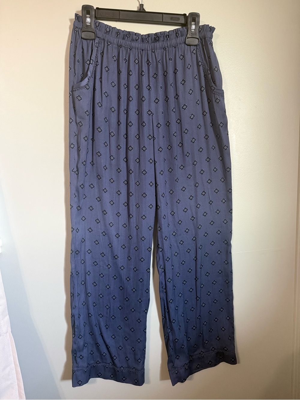 Nordstrom Lingerie Blue Geometric Pattern Soft Lounge Pajama Pants Size M